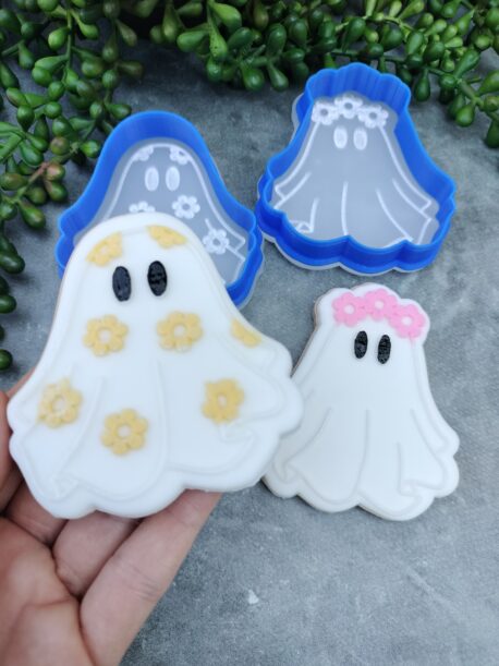 Ghost with Daisy Raised Stamp and Cookie Cutter Set Halloween Daisies